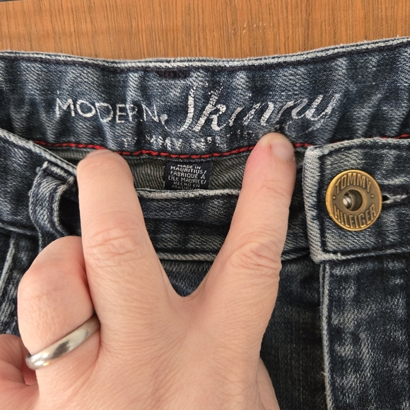 Vintage Tommy Hilfiger " modern skinny" jeans size 16 regular. - Picture 2 of 7